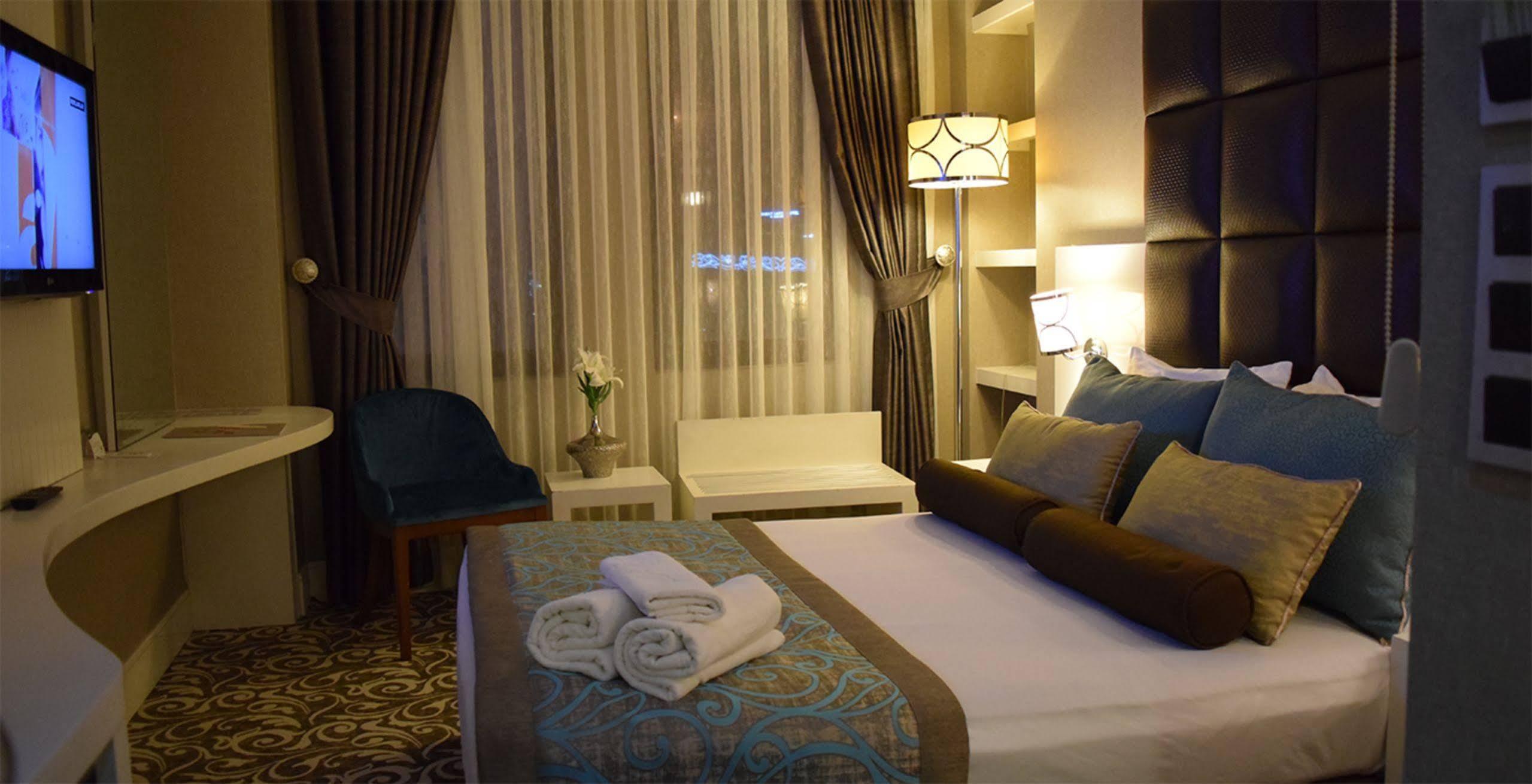 Taksim Line Hotel Istanbul Exteriör bild